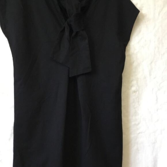 Sans & Sans Black Cap-Sleeved Dress With Tie - Picture 4 of 15